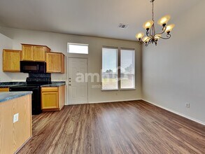 1410 Loma Linda Ter in Corinth, TX - Foto de edificio - Building Photo