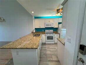 17035 Terraverde Cir in Ft. Myers, FL - Building Photo - Building Photo