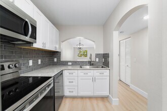 3750 N Jog Rd in Royal Palm Beach, FL - Building Photo - Building Photo