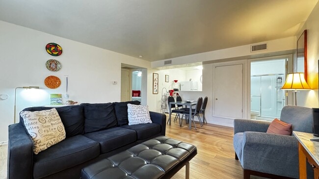 350 N Silverbell Rd in Tucson, AZ - Building Photo - Building Photo