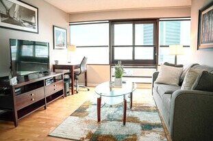 127 Greyrock Pl in Stamford, CT - Building Photo