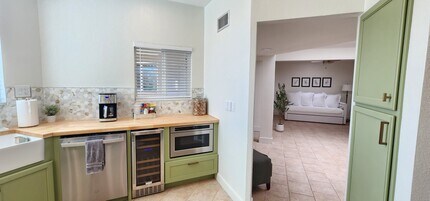 432 W San Ignacio in Green Valley, AZ - Foto de edificio - Building Photo