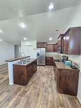 1350 E Landon St in Moses Lake, WA - Building Photo - Building Photo