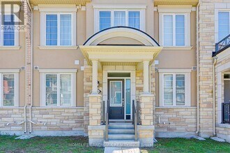55 Casely Ave. in Richmond Hill, ON - Building Photo - Building Photo