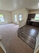 1427 Center Point Rd NE in Cedar Rapids, IA - Building Photo