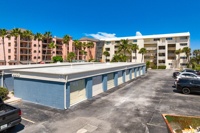 Sunrise Tower in Cocoa Beach, FL - Building Photo - Building Photo