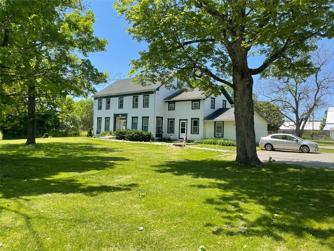 property at 5639-5639 NY-82