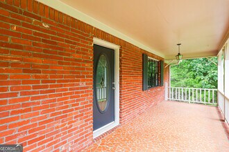 555 Janice Dr in Fayetteville, GA - Building Photo - Building Photo