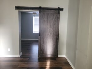 4180 Neosho St, Unit 1st Flooor in St. Louis, MO - Foto de edificio - Building Photo