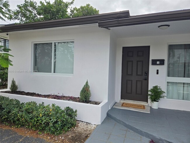 2130 NE 56th St in Fort Lauderdale, FL - Building Photo - Building Photo