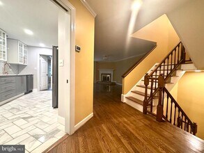 6353 Brampton Ct in Alexandria, VA - Building Photo - Building Photo