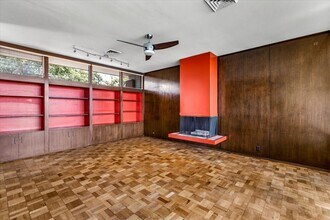 1310 Harbor View Dr in Galveston, TX - Building Photo - Building Photo