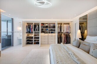 488 NE 18th St, Unit 508 in Miami, FL - Foto de edificio - Building Photo