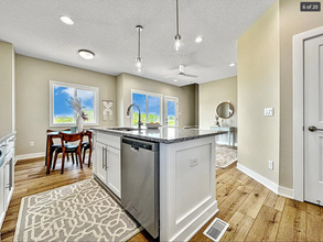 9131 Calvin Dr in West Des Moines, IA - Foto de edificio - Building Photo