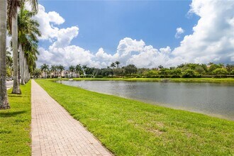 3700 NW 84th Way in Pembroke Pines, FL - Building Photo - Building Photo