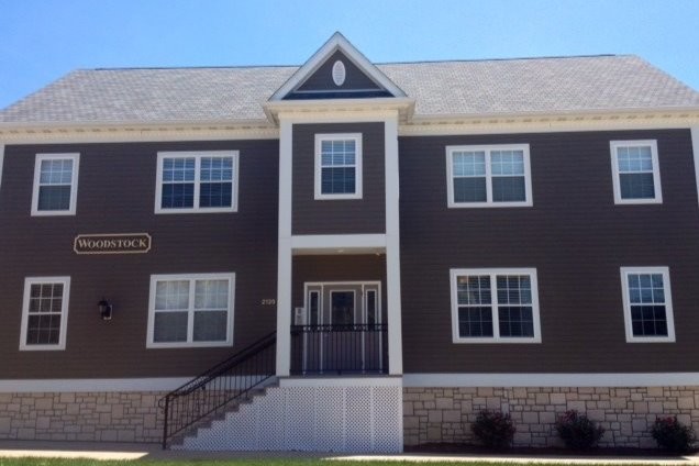 Woodstock and Veranda in Columbia, MO - Foto de edificio