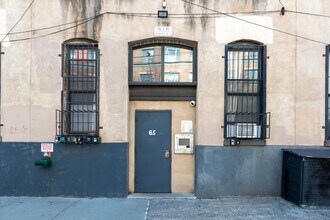 65-75 Roebling St in Brooklyn, NY - Building Photo - Building Photo