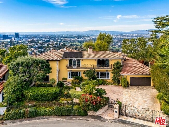 property at 3595 Wonder View Dr