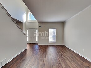 9276 Durhamshire Dr in Cordova, TN - Building Photo - Building Photo