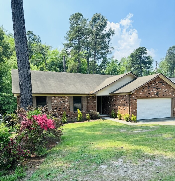 7458 Beaver Run Dr in Fayetteville, NC - Building Photo