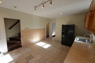 144 Blake St, Unit 2 in Boston, MA - Building Photo - Building Photo