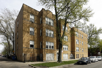 3756 W Agatite Ave in Chicago, IL - Building Photo - Building Photo