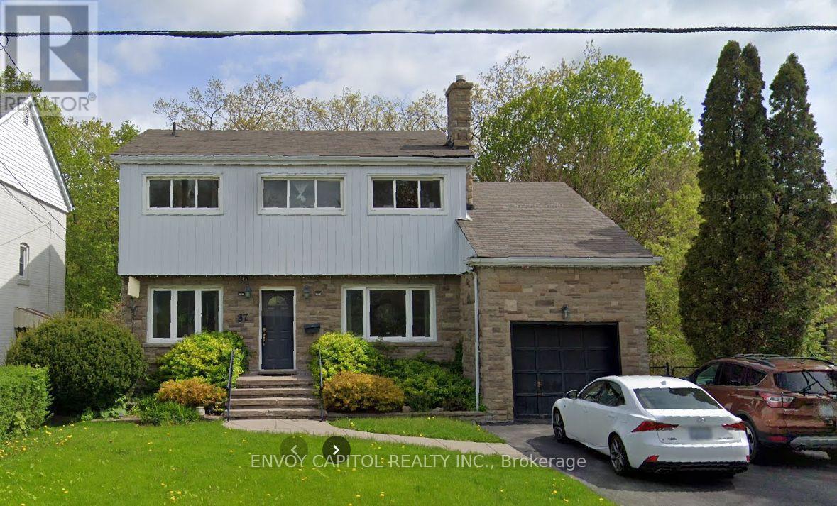 37 Cliffside Dr in Toronto, ON - Building Photo