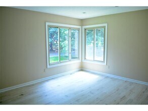 335 Elan Ct in St. Paul, MN - Building Photo - Building Photo