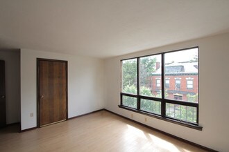 315 S Trenton Ave, Unit 4 in Pittsburgh, PA - Foto de edificio - Building Photo
