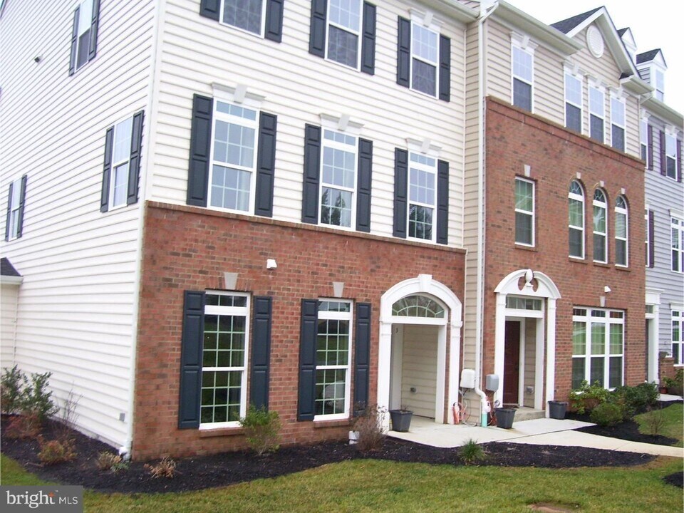 1 Eagle Ln in Glen Mills, PA - Building Photo