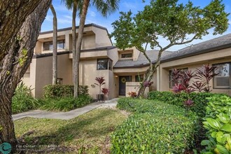 124 Chelsea Ln in Plantation, FL - Building Photo - Building Photo