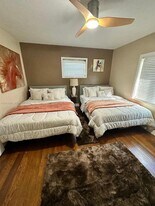 1275 NW 50th St in Miami, FL - Building Photo