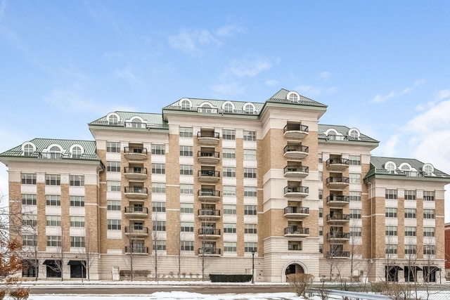 property at 50 N Plum Grove Rd