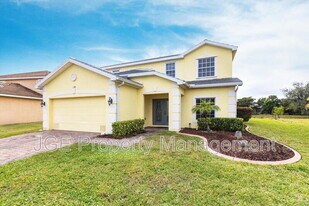 2201 Cape Heather Cir in Cape Coral, FL - Building Photo
