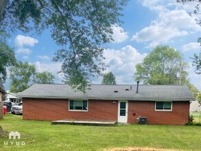 214 Olive St in London, OH - Building Photo - Building Photo