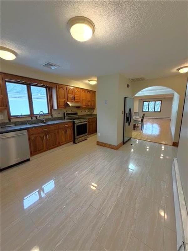 33 Lafayette St, Unit 2