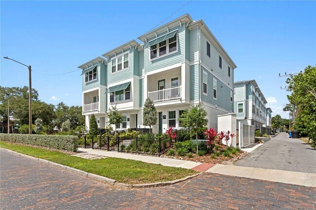 114-121 21st St N in St. Petersburg, FL - Building Photo - Building Photo