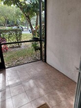 3740 Inverrary Dr in Lauderhill, FL - Building Photo - Building Photo