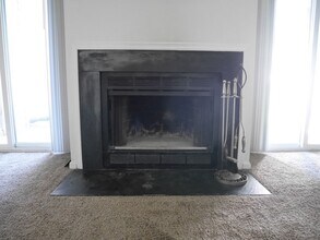 1115 Castle Harbor Way in Glen Burnie, MD - Building Photo - Building Photo