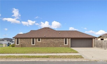 522 Camila St in Edinburg, TX - Building Photo - Building Photo