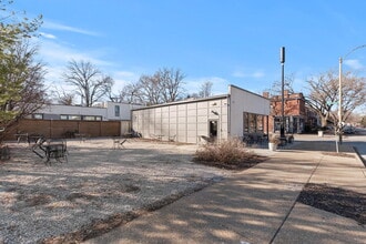 4179 Russell Blvd in St. Louis, MO - Building Photo - Other