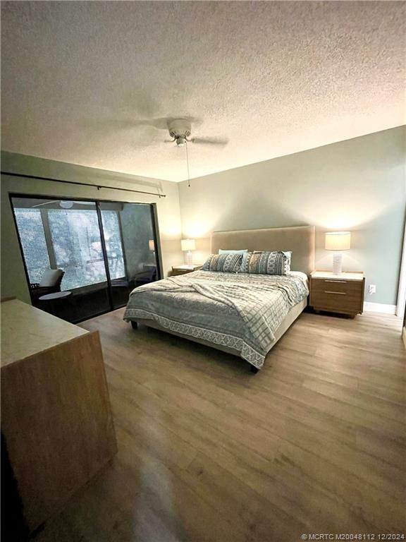 property at 1210 SE Parkview Pl