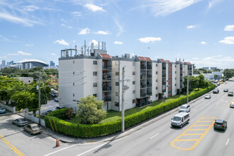 Garcia Apartments in Miami, FL - Building Photo - Building Photo