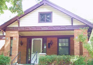 UMKC Homes in Kansas City, MO - Foto de edificio - Building Photo