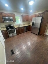 732 Dennis Rd in Jacksonville, NC - Foto de edificio - Building Photo