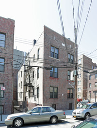 3220 Holland in Bronx, NY - Building Photo - Building Photo