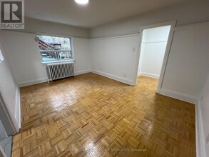 118-118 Roncesvalles Ave in Toronto, ON - Building Photo - Building Photo