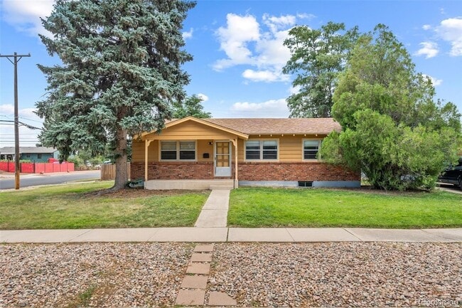 property at 1713 Yuma St