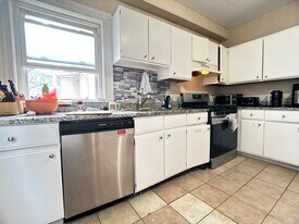 48 Pratt St in Boston, MA - Building Photo