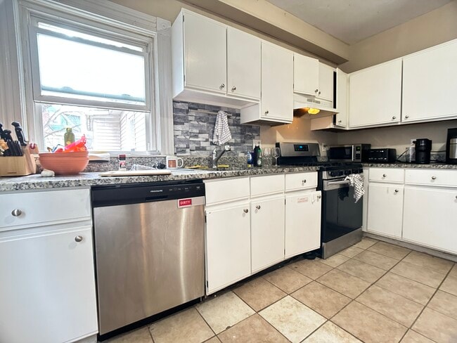 property at 48 Pratt St